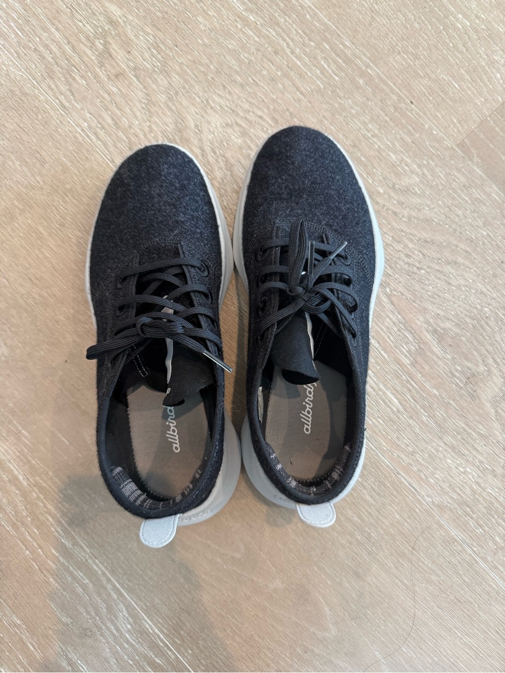 Allbirds Women’s 8 grey black superlight Wool Runner Comfortable Casual Shoe - Picture 2 of 7